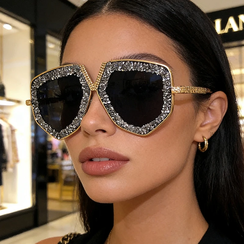 

Trendy Retro Style Fashion Metal Frame Sparkling Diamond Sunglasses Men Women Sweet Cool Outdoor Sun Protection Party Sunglasses