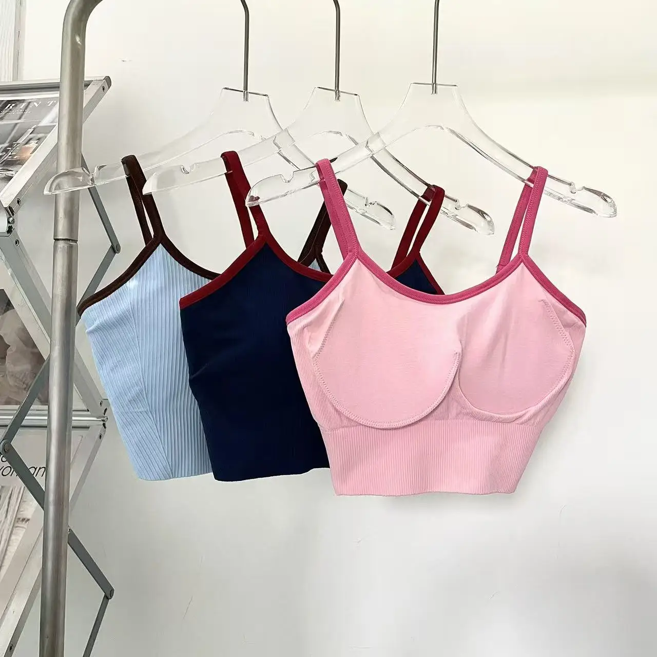 

Fixed-cup Fitness Bra, Quick-Drying, Shock-Resistant Sports Bra, One-piece Cup Yoga Camisole, Breathable Running Top Vest