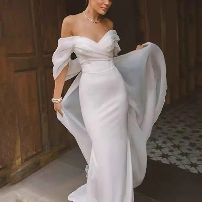 

Women's Simple Elegant Wedding Dresses Cold Shoulder Backless Tail Wedding Dresses for Bridesmaid Banquet Potluck Wedding