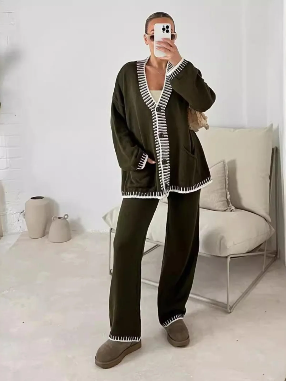 

Faionable Casual Knitted Top And Pants Set Single Button Two Piece Set Long Sve V Ne Button up Women's Spring Wear