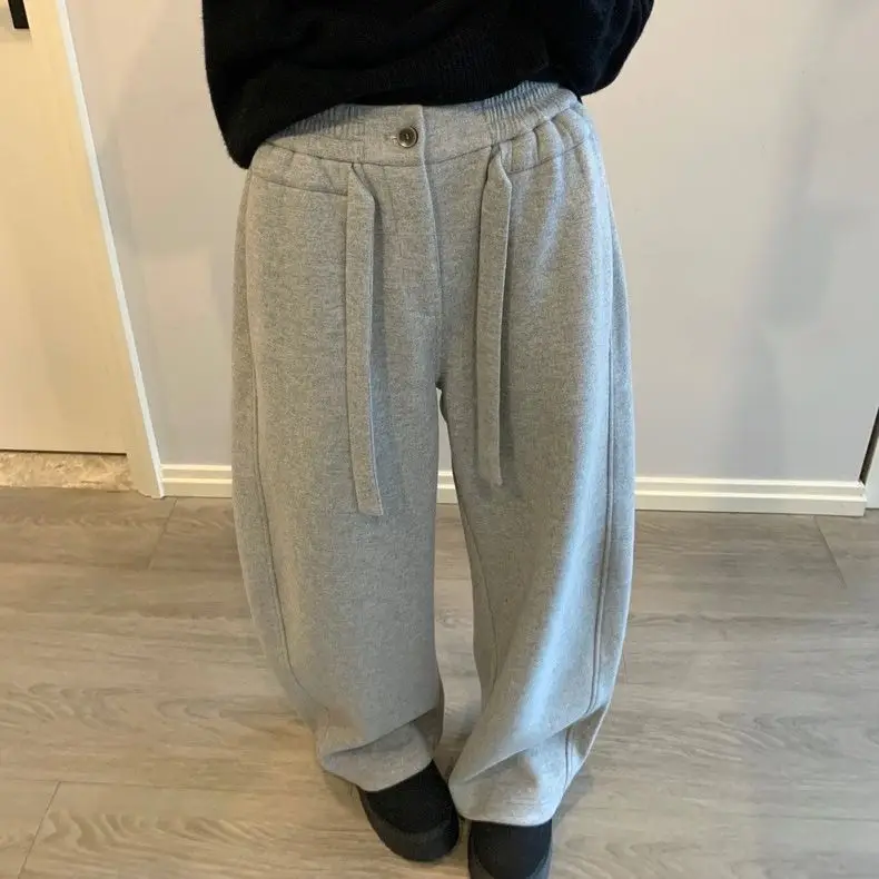 

Spring and Autumn New Straight Tube Versatile Loose Casual Sports Sweatpants, Women's Design Sense Wide Leg Pants