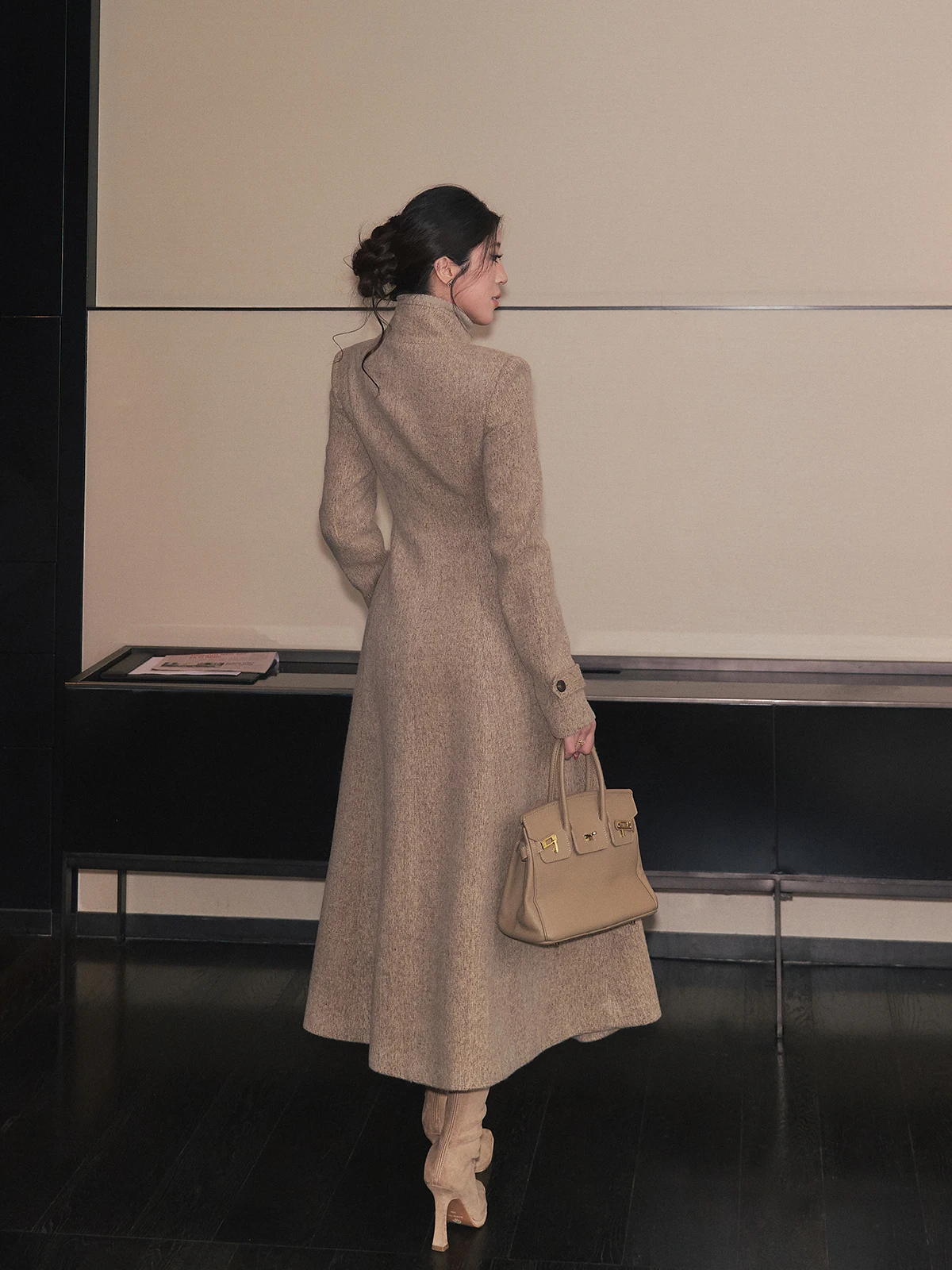 

Женское осенне-зимнее шерстяное пальто с поясом на талии средней длины, Тренч длиной выше колена с воротником-стойкой, элегантная верхняя одежда