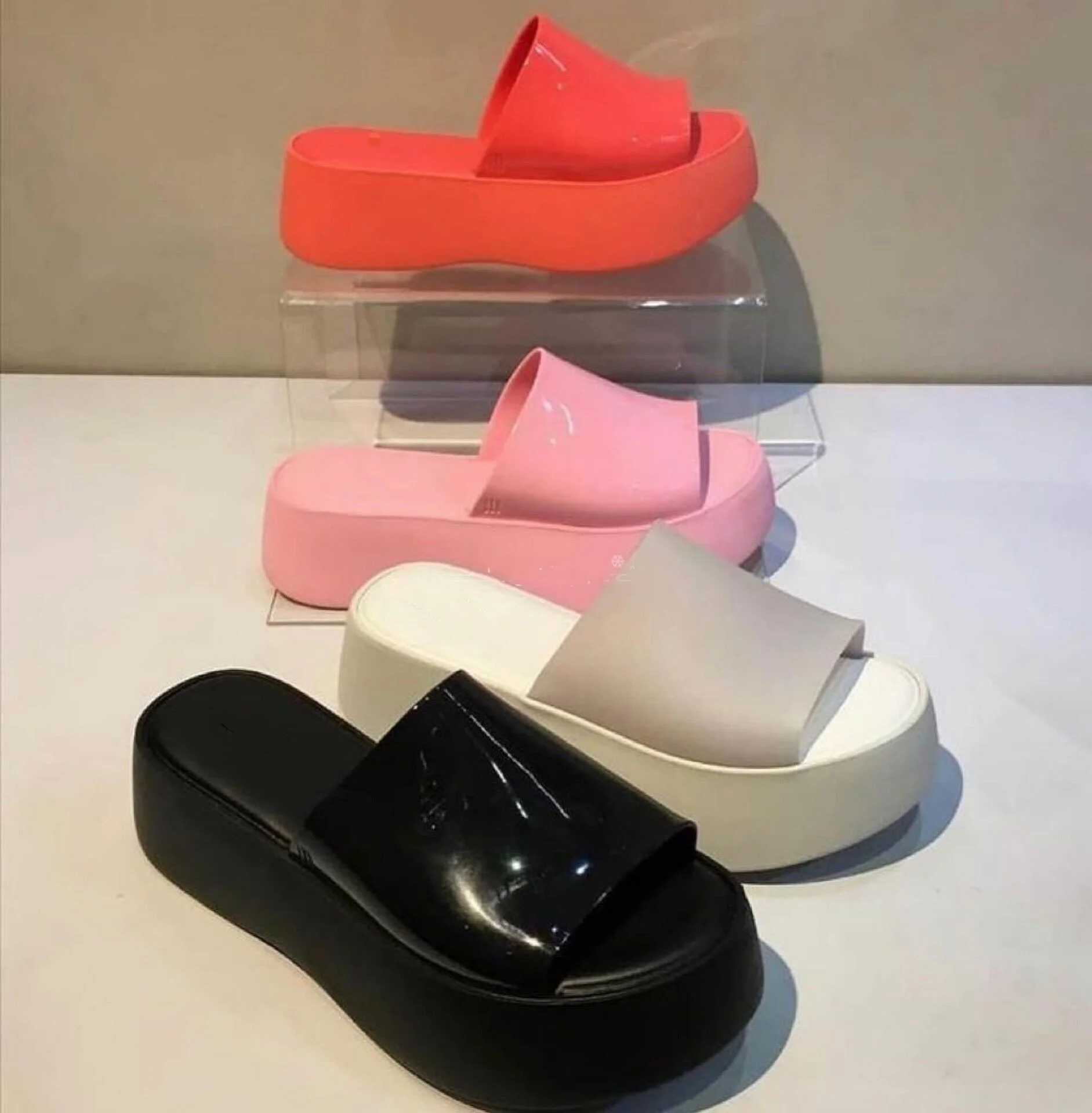 

Women's platform fashion casual line with elevated summer slippers worn outside