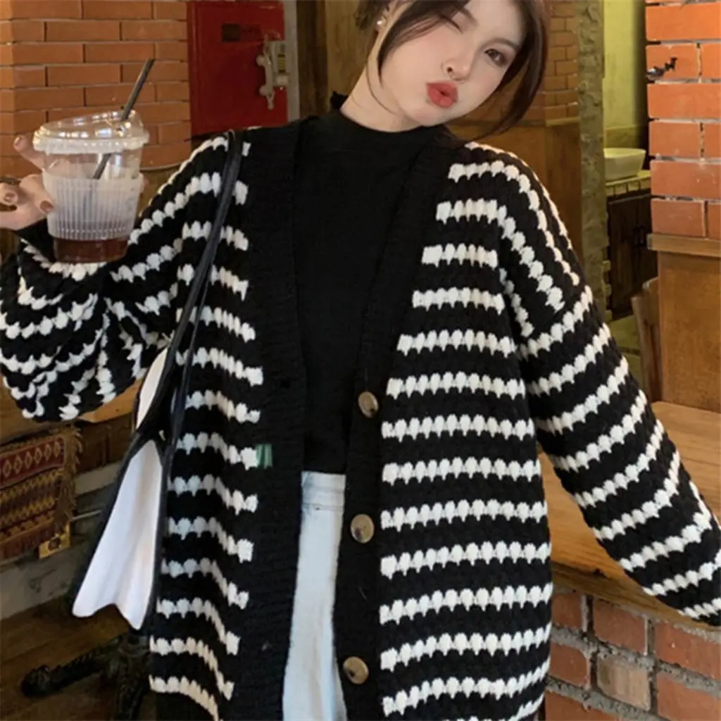 

Style Women's Knitted Cardigan V-Neck Striped Thickened Sweater Coat Autumn Chic Lazy Fashion for Ladies