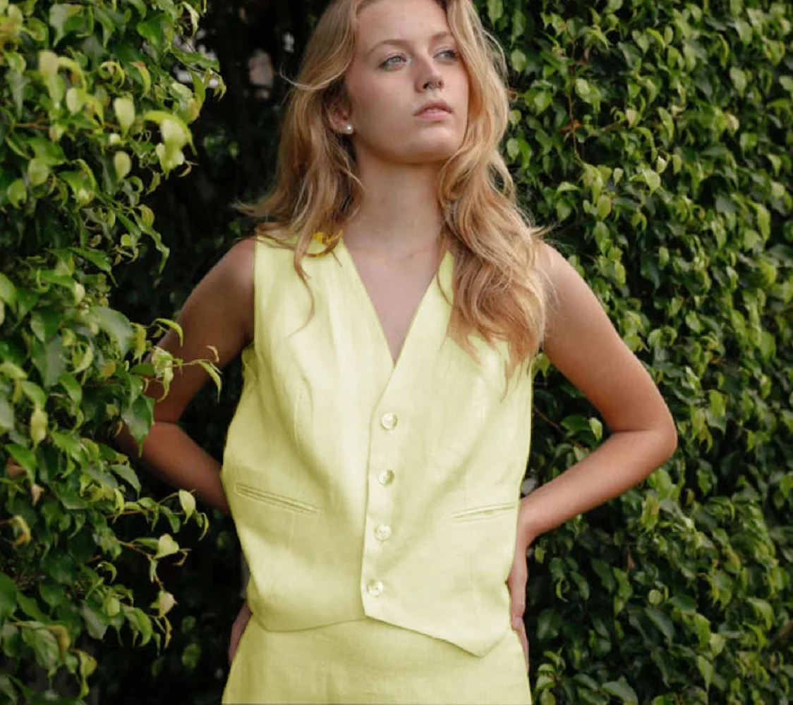 Women's Linen Vest Casual Elegant Fashion Top Summer Sleeveless Single Breasted V-neck Plus Size Vest Zevity Vests for Women