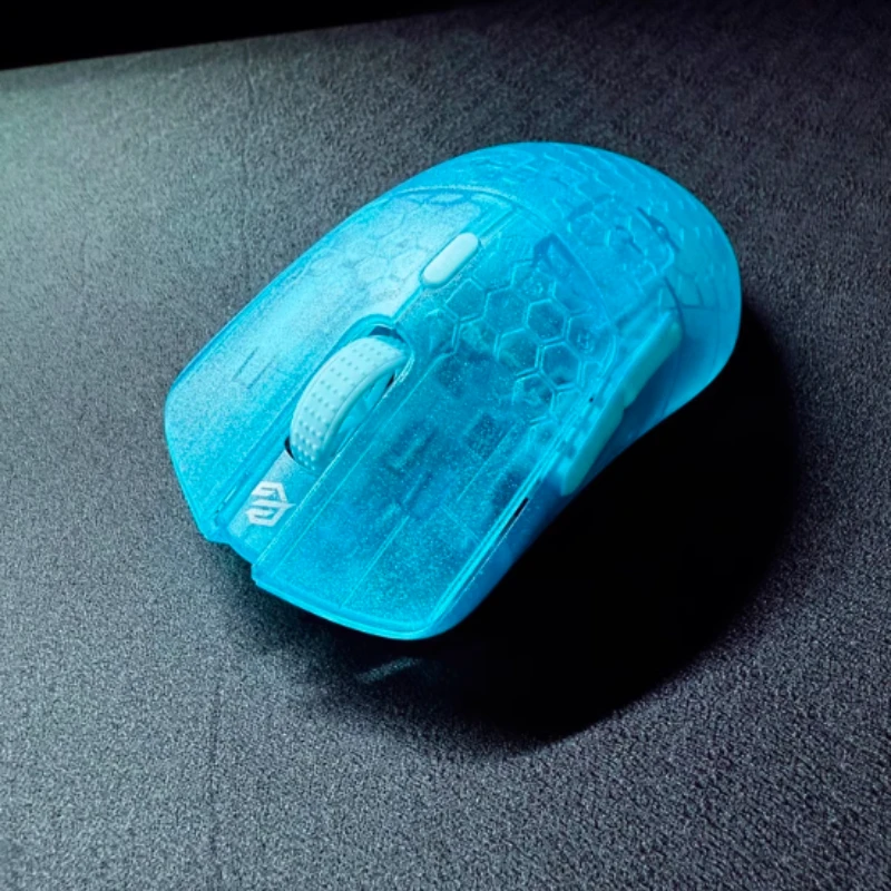 

Модель игровой мыши Youlang HTS PLUS (HTS+) Беспроводной датчик PAW3395 8K HTX Перфорированная версия Легкий дизайн Аксессуары для отслеживания