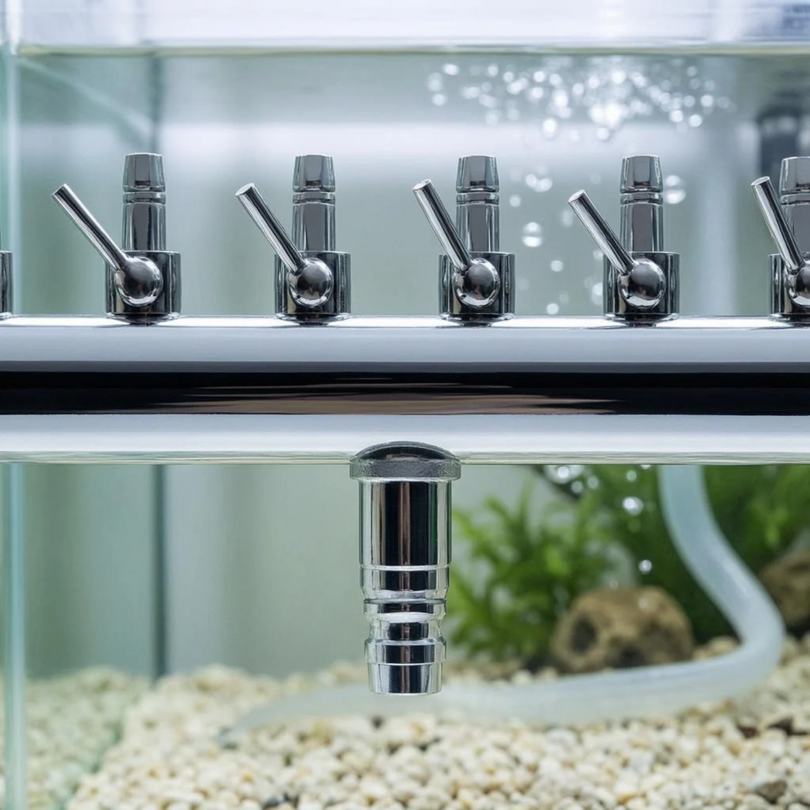 

Professional Aquarium Air Control Valve Block Chrome Finish Cylinder Flow Control Distributor for Fish Tanks