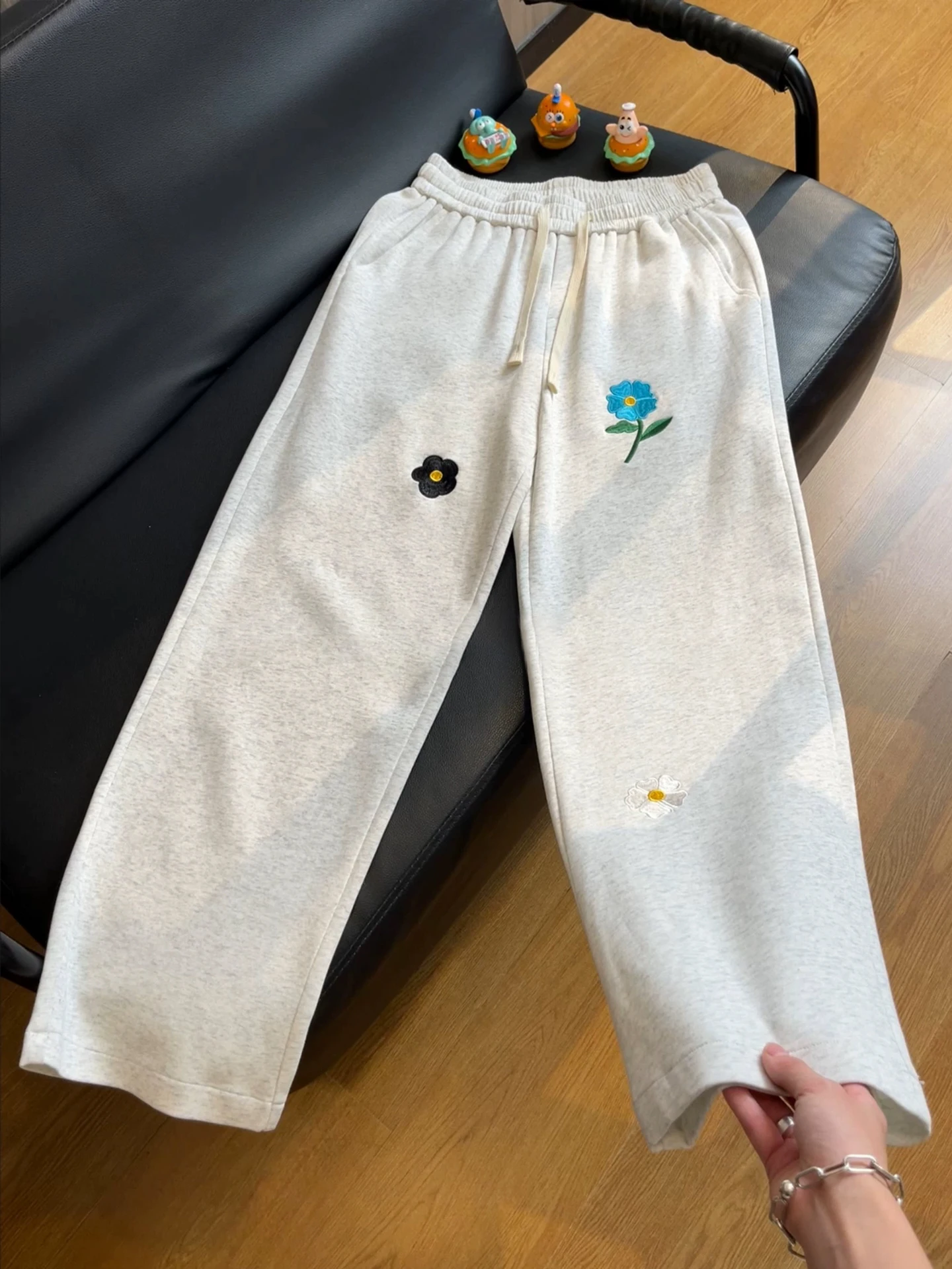 

Floral Embroidery Sport Pants Men's Sle Autumn Trendy Brand American Drapey Knife Pants White Flower ey Straight Casual P...