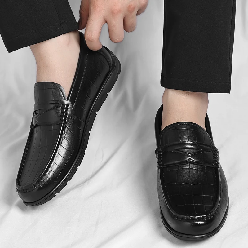 

Fashionable British Style Men's Comfortable Soft Soled Lazy Shoes High-quality Men's Classic Cowhide Breathable Casual Loafers