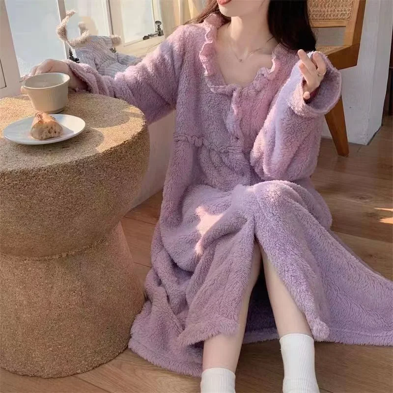 

Women's Coral Fleece Nightdress Long Plush Robe Winter Warm Sleepwear Cozy Comfortable Loose Fit Homewear Autumn Loungewear