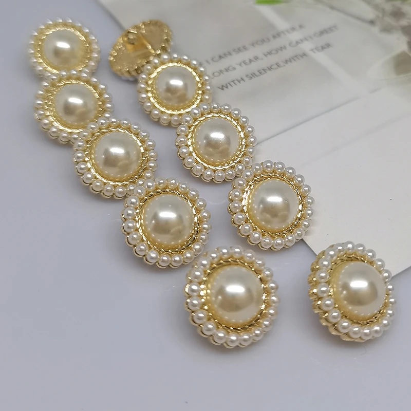 New Large Fashion Vintage Pearl Beaded Design Buttons Of Clothing Wholesale Decor High Quality Metal Button For Women DIY