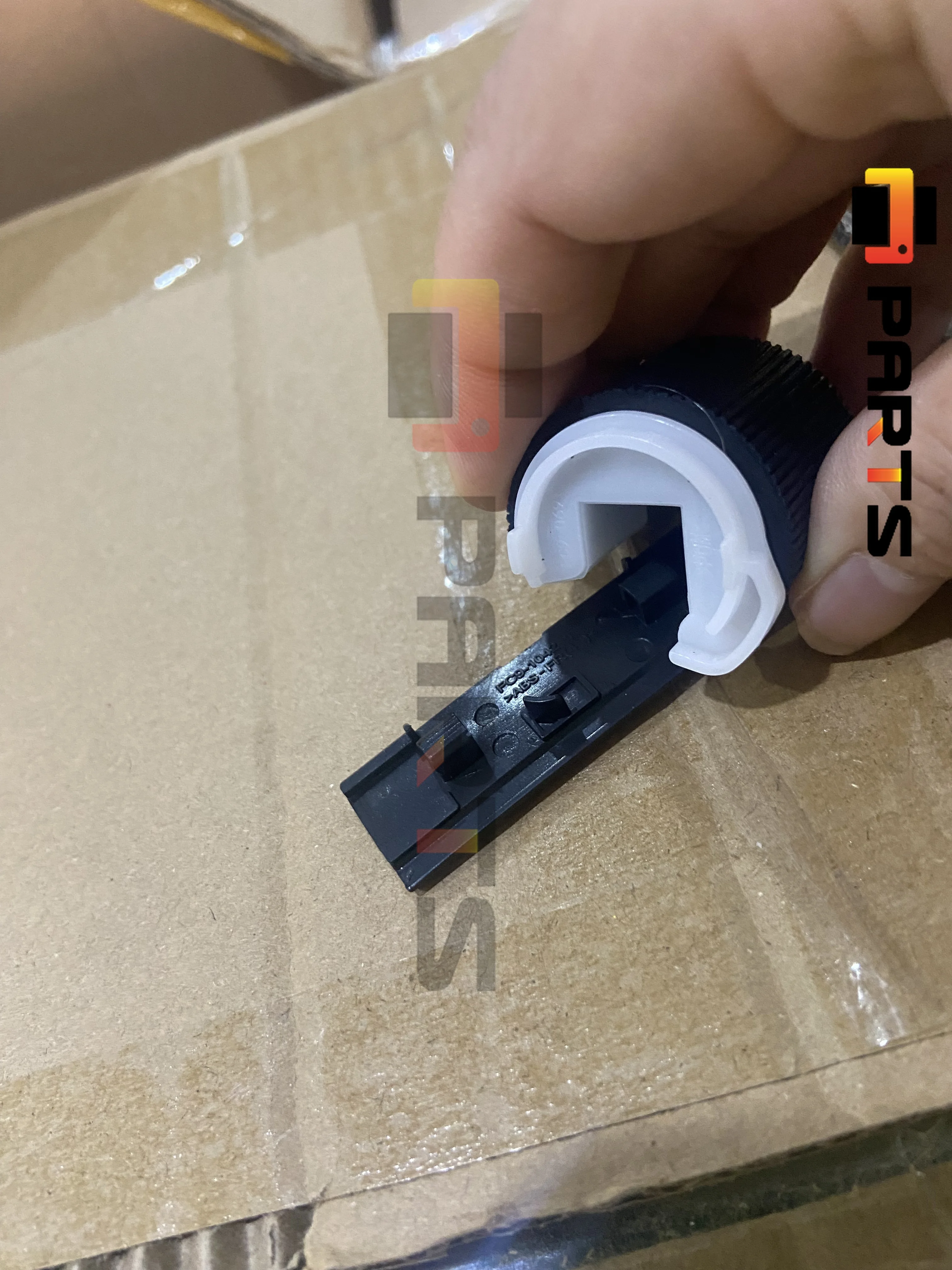 1X FL3-1447-000 FL3-1352-000 Pickup Roller Separation Pad for CANON IR 2202 2002 2204 2520 2525 2530 2535 2545 IR2545