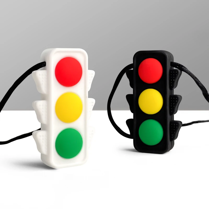 

1pcs Silicone Traffic Light Pendant Necklace Sensory Necklace for Adults with Autism to Relieve Stress