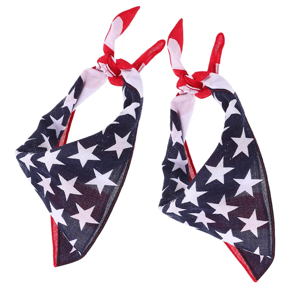 Lot de 2 foulards à drapeau américain, écharpe de cou tendance, bandana patriotique chic pour hommes et femmes, idéal pour les voyages et la fête de l'Indépendance