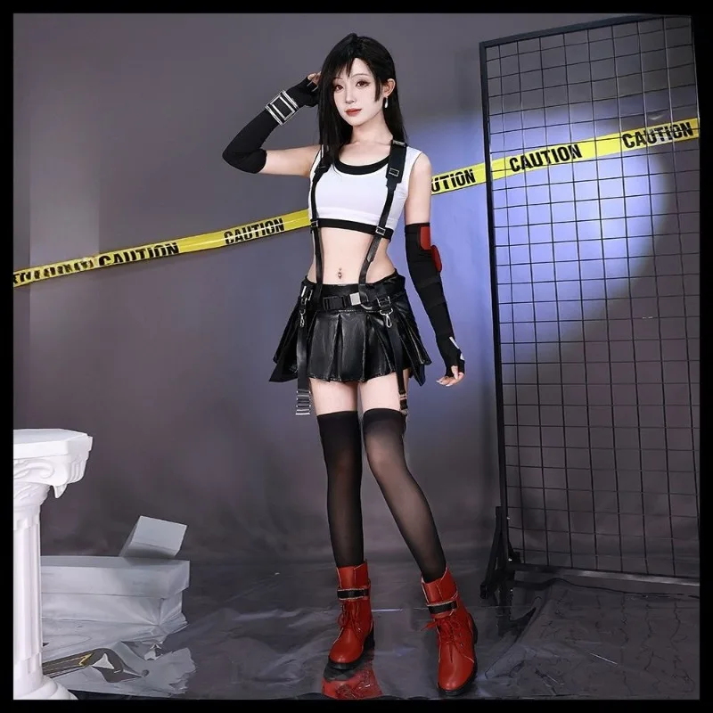 زي تنكري من Game Tifa Lockhart، قميص أبيض، تنورة سوداء JK، مجموعة كاملة من الملابس الرياضية، زي لعب الأدوار للنساء والفتيات
