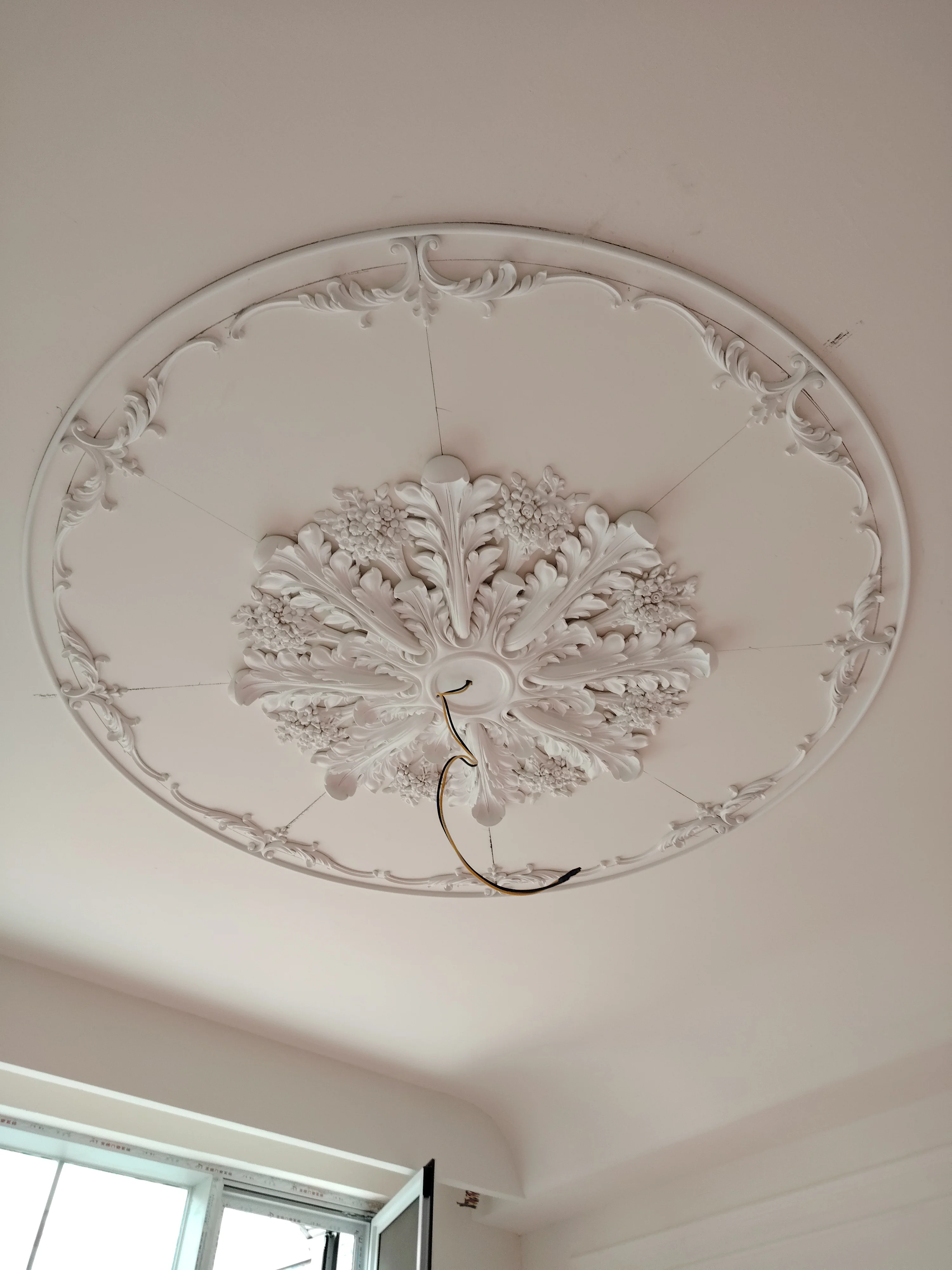 French pu lamp plate gypsum disc combination parquet lamp holder European living room bedroom ceiling ceiling decorative lines