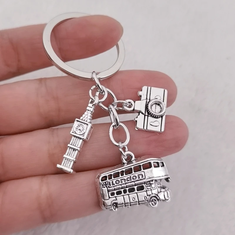 1Pcs London Keychain Big Ben Key Ring London Bus Charms With Camera England Gift For Traveler