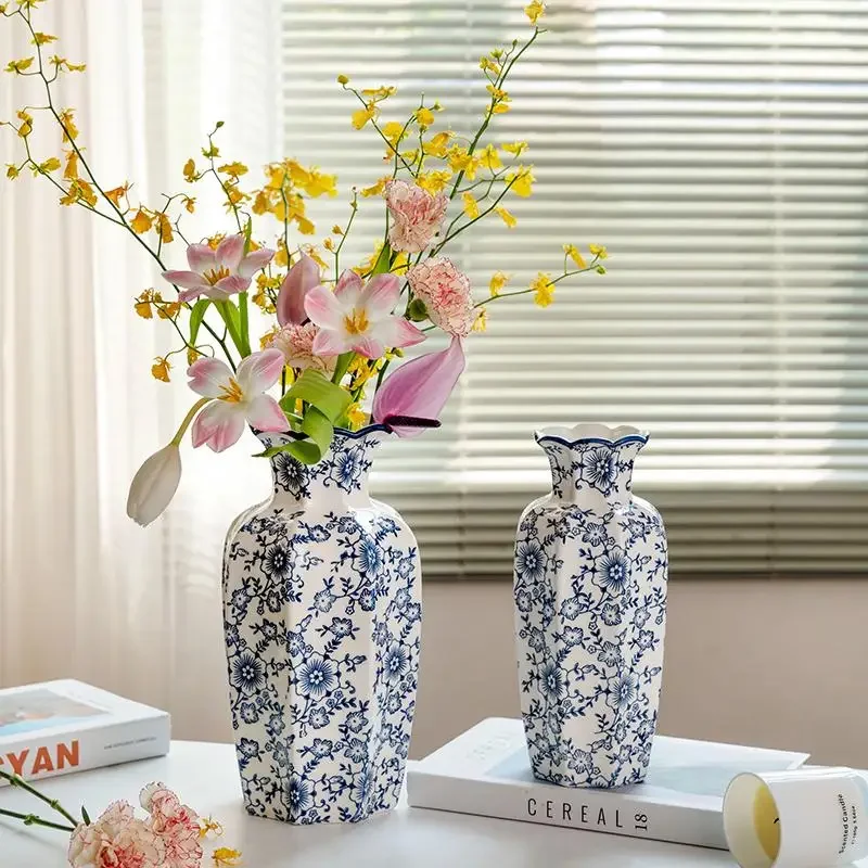Retro Octagonal Pastoral Ceramic Vase Blue and White Porcelain Hand-painted Living Room Porch Flower Arrangement Table Ornaments
