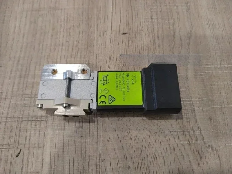 Solenoid Valve Pn 7…