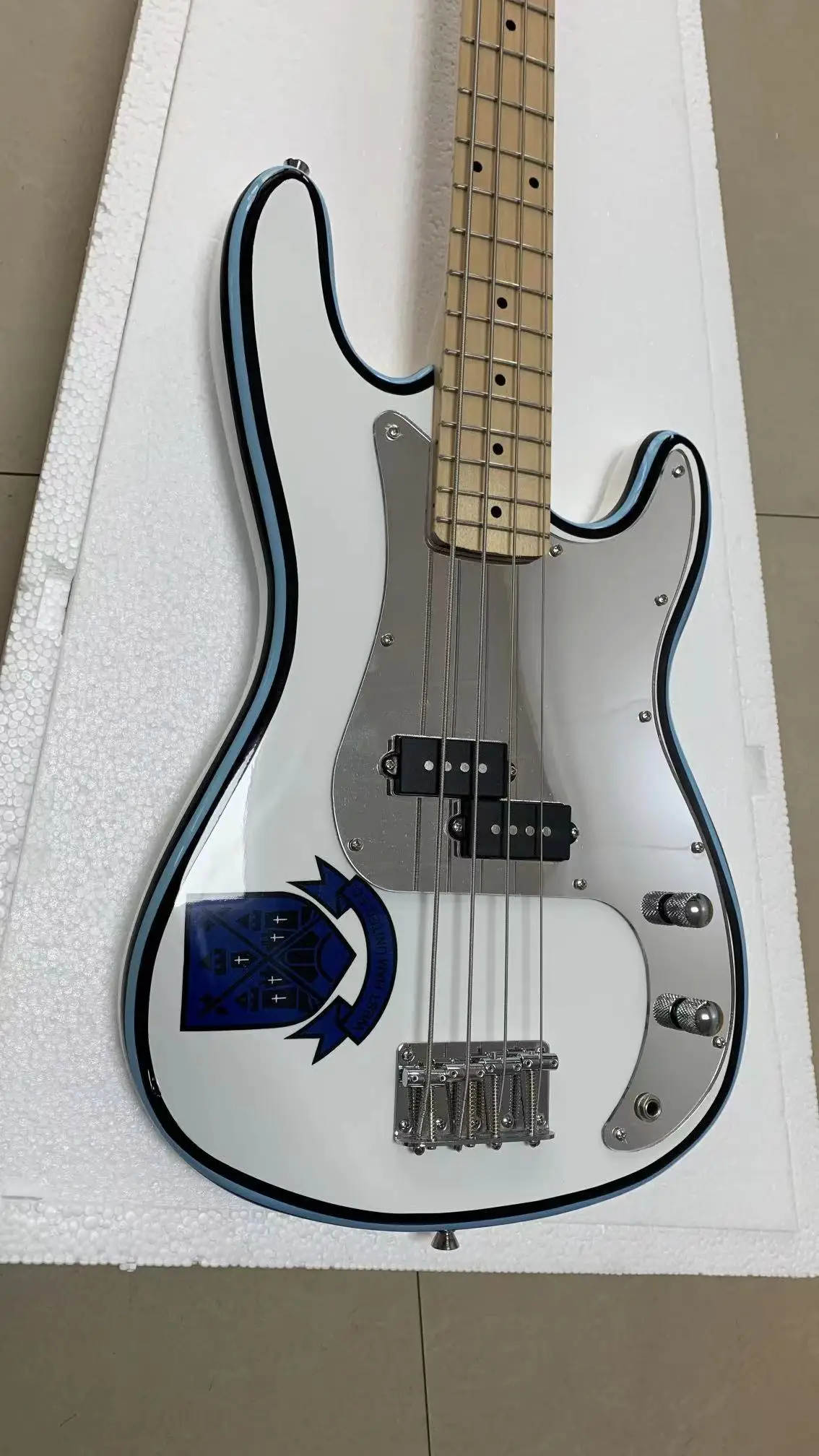 High-end custom 4 string bass electric guitar, special design, white body, chrome-plated metal parts, free shipping