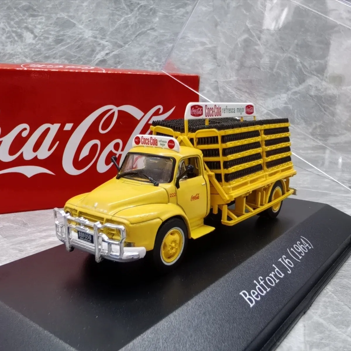 1:72 1964 Bedford J6 Bedford Truck Coca-cola Delivery Truck Diecast Model