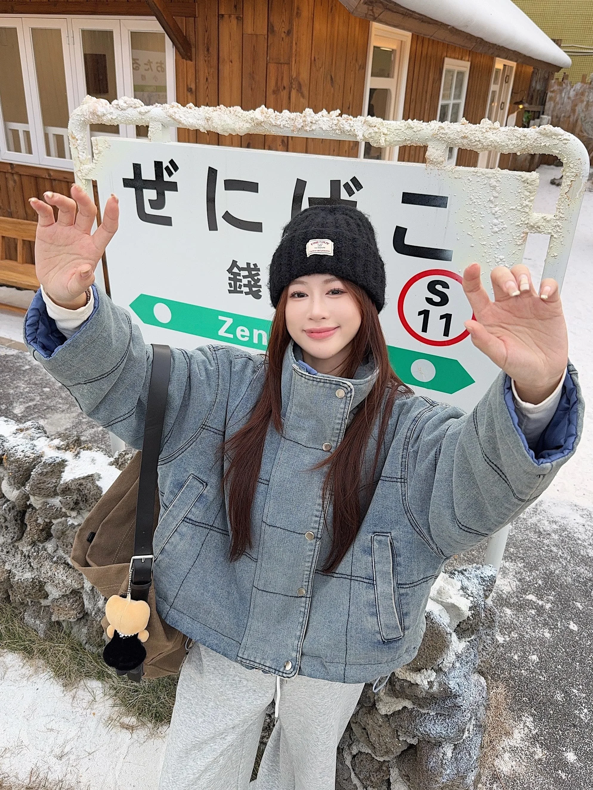 Cappotto di jeans con cappuccio in pelliccia di peluche da donna invernale con bottoni vestibilità regolare per il tempo libero ufficio urbano con cappuccio telai a strati collo alto trapuntato quotidiano