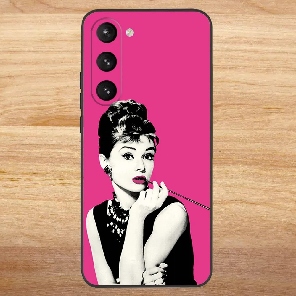 Audrey Hepburn Phone Case For Samsung S23,23,22,30,21,10,9,Note20 Ultra,Lite,Ultra,5G,Plus,FE,Black Soft Case