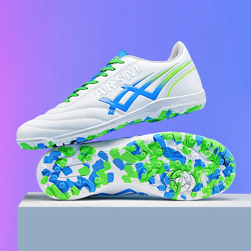 

2026 Spring New Low Cut Adult Football Shoes Stable Fit Soft Sports Shoes Foot Protection Wear Resistant Fashion Nail Shoes