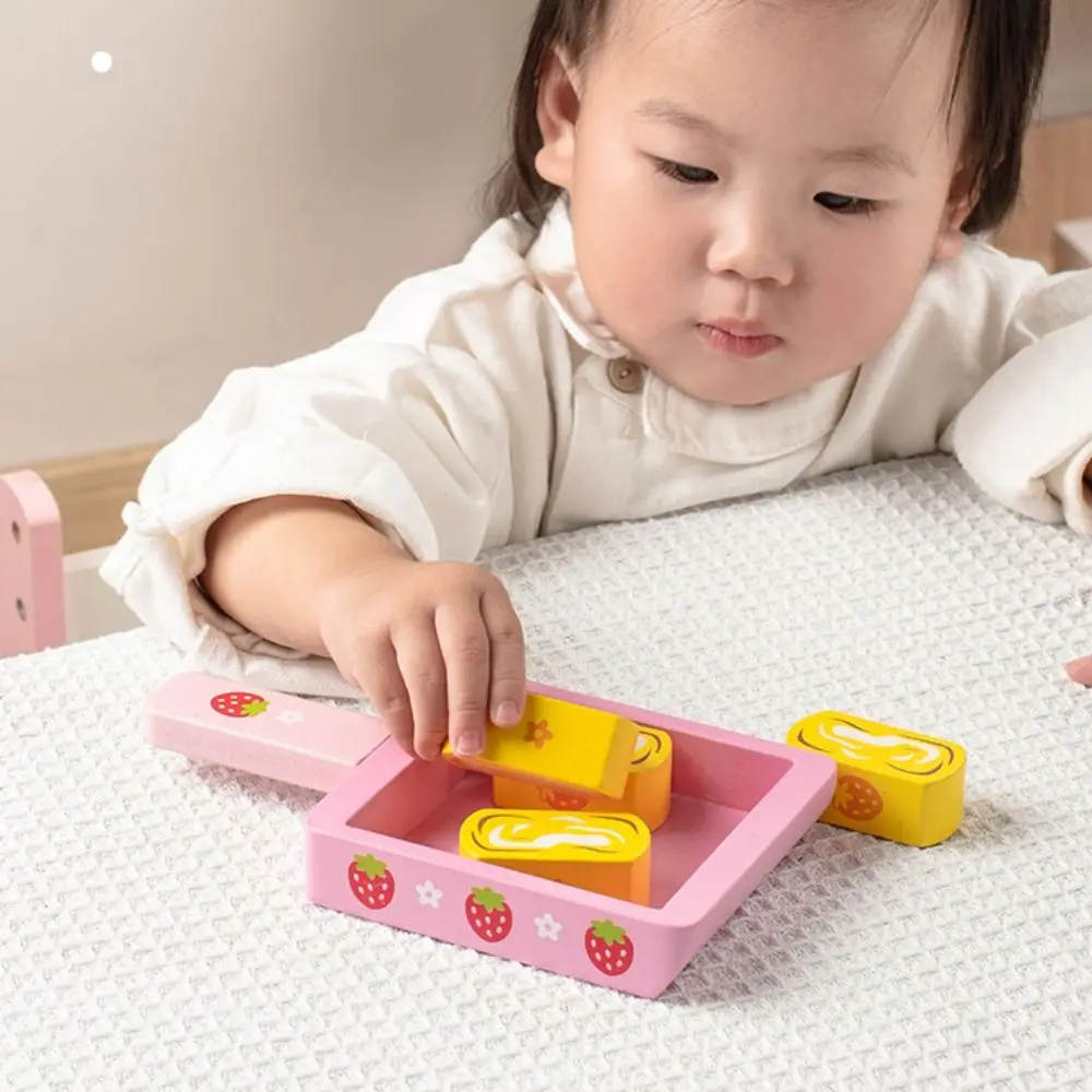 Design de morango simulação de madeira bolo brinquedos tteokbokki modelo duplo bolo de aniversário fingir jogar cozinha brinquedos de comida