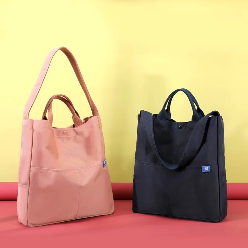 حقيبة كتف فاخرة بتصميم جديد لعام 2025 للنساء حقيبة يد عصرية عالية الجودة على طراز العلامة التجارية الأصلية حقيبة أنيقة وأنيقة #3