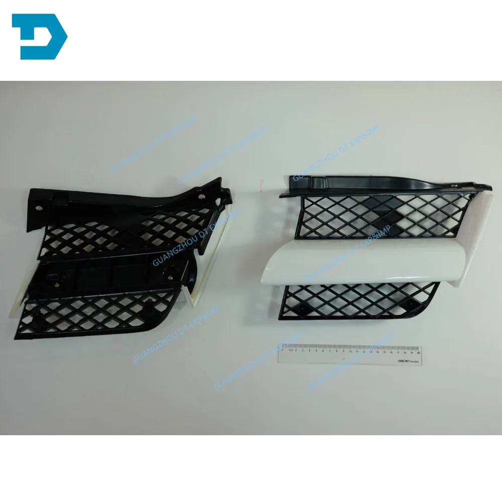 1 Piece White Front Grille for Outlander 2003-2007 Front Bumper Net for Airtrek Mn133229 Rest Parts All Available