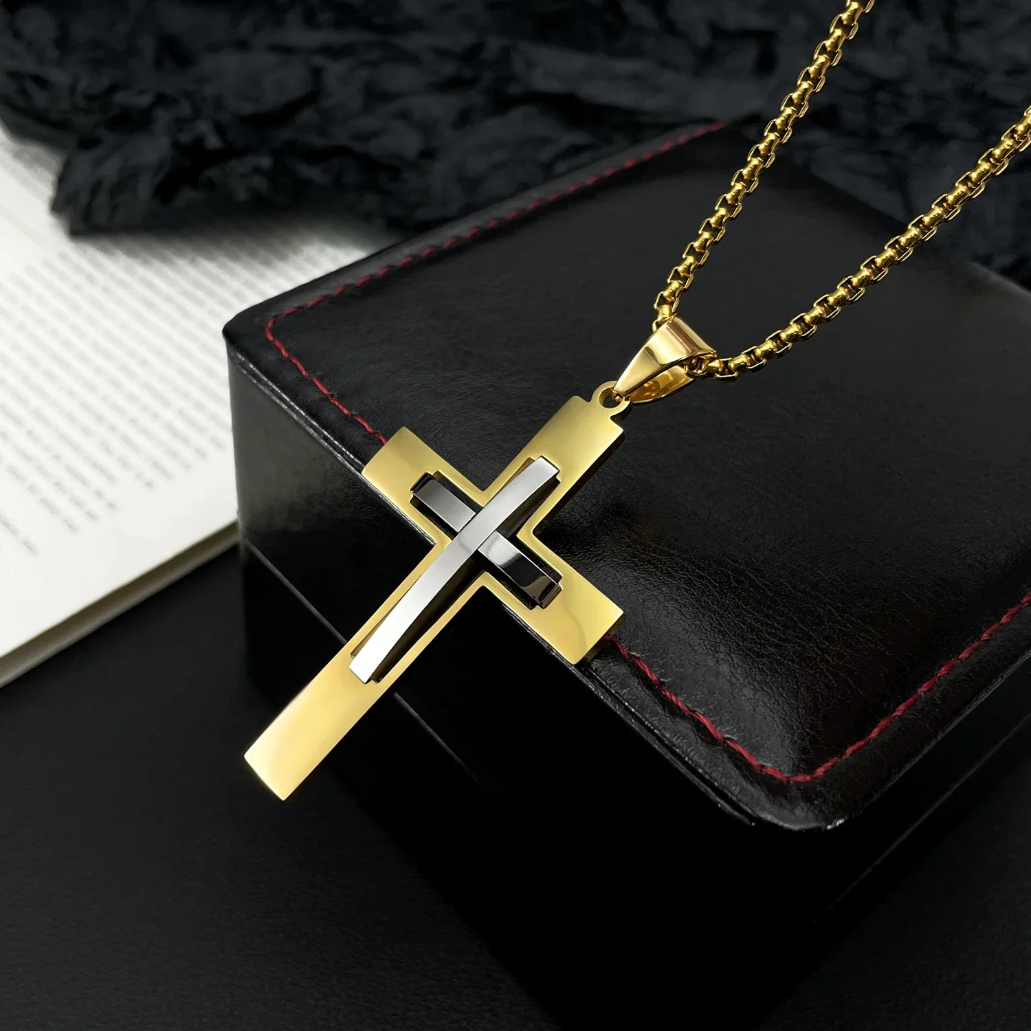 JHSL Male Men Cross Pendants Necklace Fashion Christian Jewelry Chain Stainless Steel Black Silver Gold Color New Arrival 2023