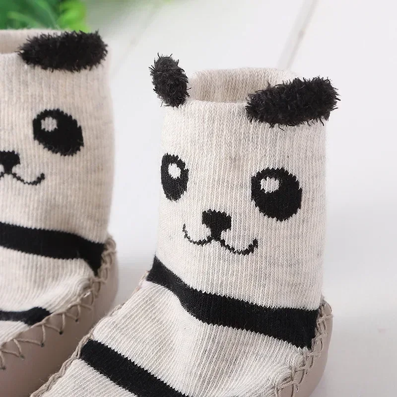 Bebê Cartoon Animal Floor Socks, Sapatos quentes de algodão com sola de borracha antiderrapante, Chinelo infantil para meninas e meninos, Primavera e Outono, Bonito