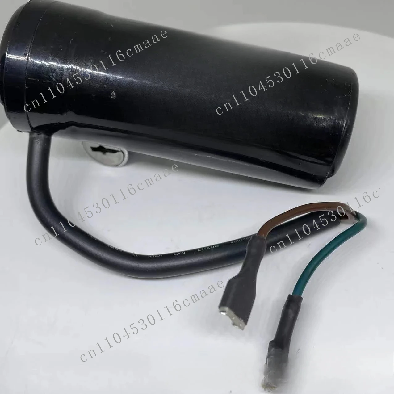 

NEW Refrigerator Freezing Display Cabinet Compressor Starter CD60 330V 88-108UF