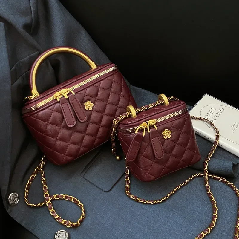 

New Women's Bag Luxury Bag Fashion Designer Bag 2025 Shoulder Bag Summer Crossbody Versatile Niche Quilted Fashion Korean Style