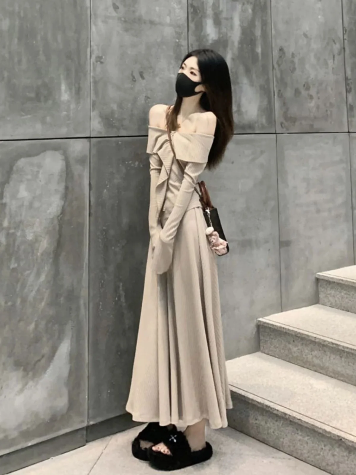 

Fashionable One-Piece Spring Outfit Loose High-End Style Shoulder Baring Top Halter Neck Half Skirt Two-Piece Set Comfortable...