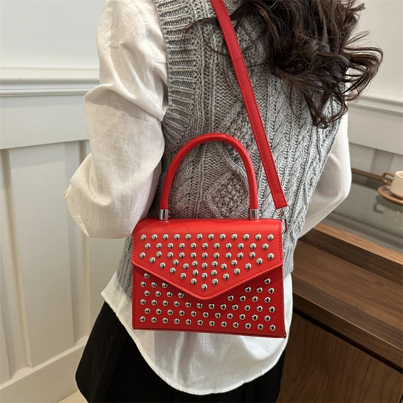 Designer Nieten Umhängetasche mit kurzem Griff Handtasche Mode Mini kleine Handytasche Geldbörse solide Pu-Leder Damen Umhängetaschen – Detail 9