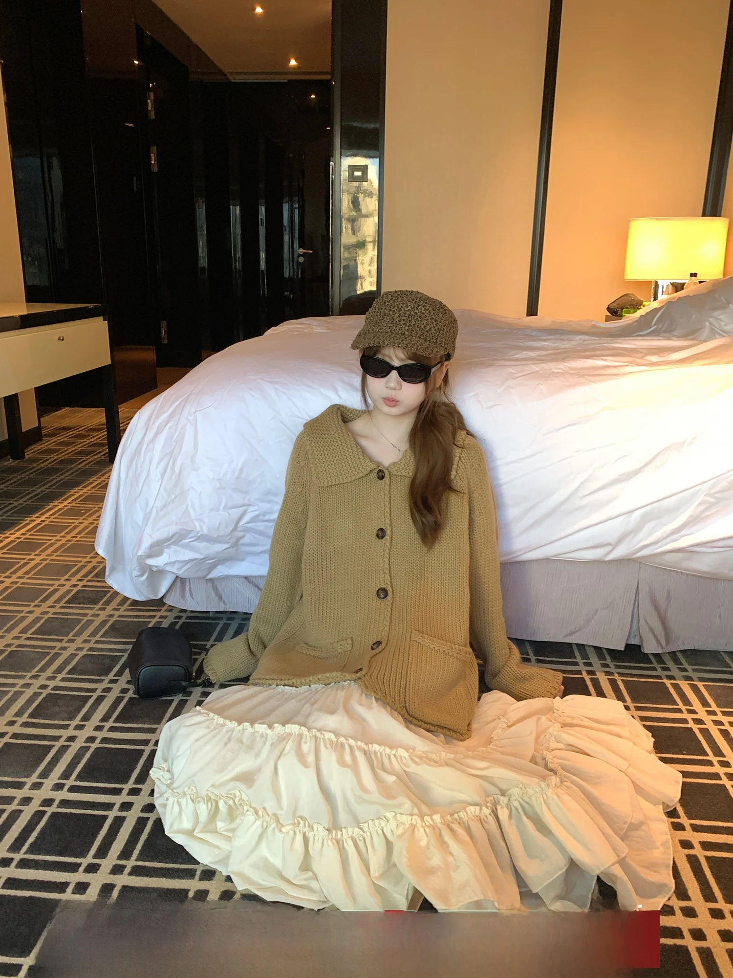 

Kang Jin Fan Lazy Wool Knitted Cardigan Women's Khaki Color Sweater Jaet Loose Fit Long Sve Warmth Daily Wear