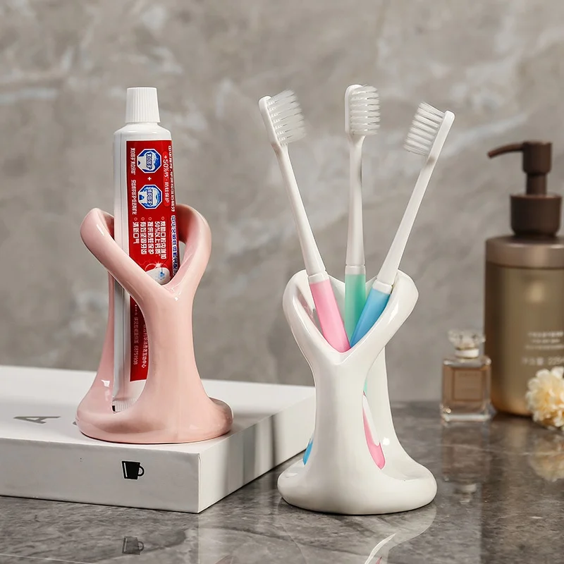 Heart Shape Holder Ceramic Toothbrush Holder Bathroom Tooth Brush Holder Table Brush Holder Makeup Storage Bathroom Accessories