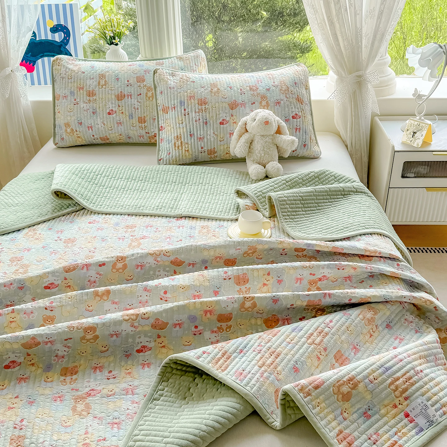 1pc Skin-friendly Bed Cover Cartoon Printed Bedspread Single/Double/King Size Bedsheet Soft Bedspreads cubrecama (No Pillowcase)