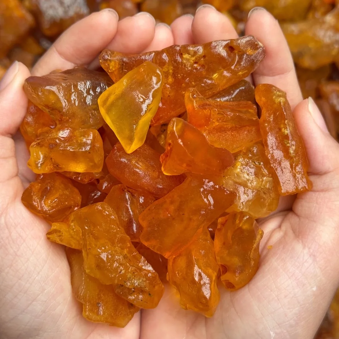 1 pieza de partículas de piedra de ámbar natural, piedra preciosa de ámbar natural, un tesoro natural, un artículo de colección para la fabricación de joyas