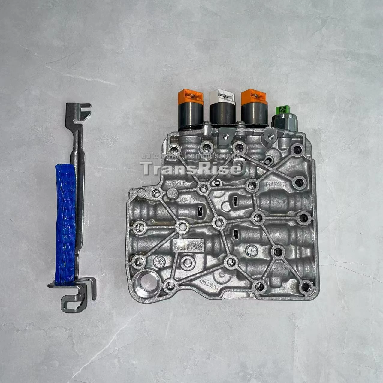 

Hot-selling brand-new VT2 VT3 valve body, original genuine product, automatic transmission valve body, suitable for Mini Cooper
