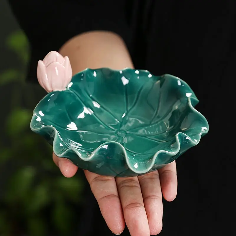 Ceramic lotus leaf entrance foyer with keychain, dressing table decoration and storage box