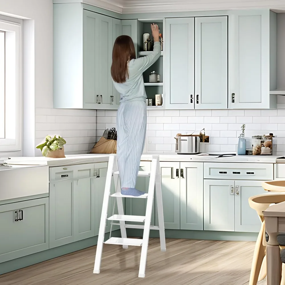 سلم محمول قابل للطي وخفيف الوزن من الألومنيوم مع مشطات مضادة للانزلاق، سعة 330 رطل، مثالي للاستخدام الداخلي في المطبخ وClo