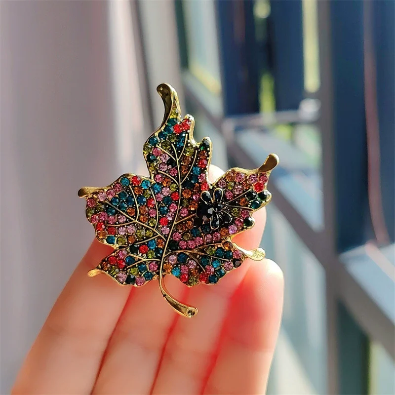 Colorful Crystal Rhinestone Brooch Pin Temperament Double-layer Maple Leaf With Butterfly Brooches for Women Luxury Jewelry Gift
