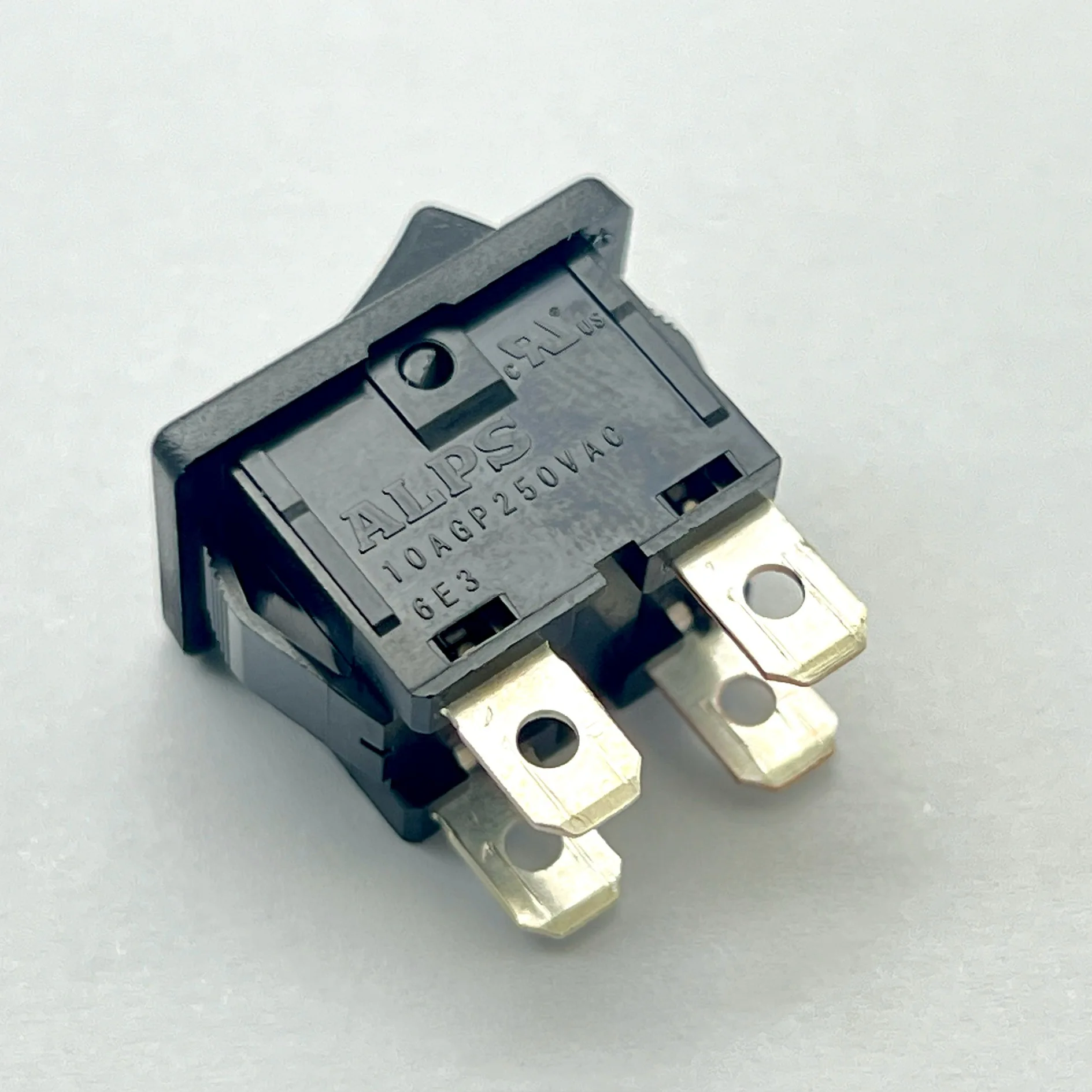 2 pieces of imported Japanese ALPS boat type switch SDDJE rocker switch 15 * 21 two pin two speed power switch 10A