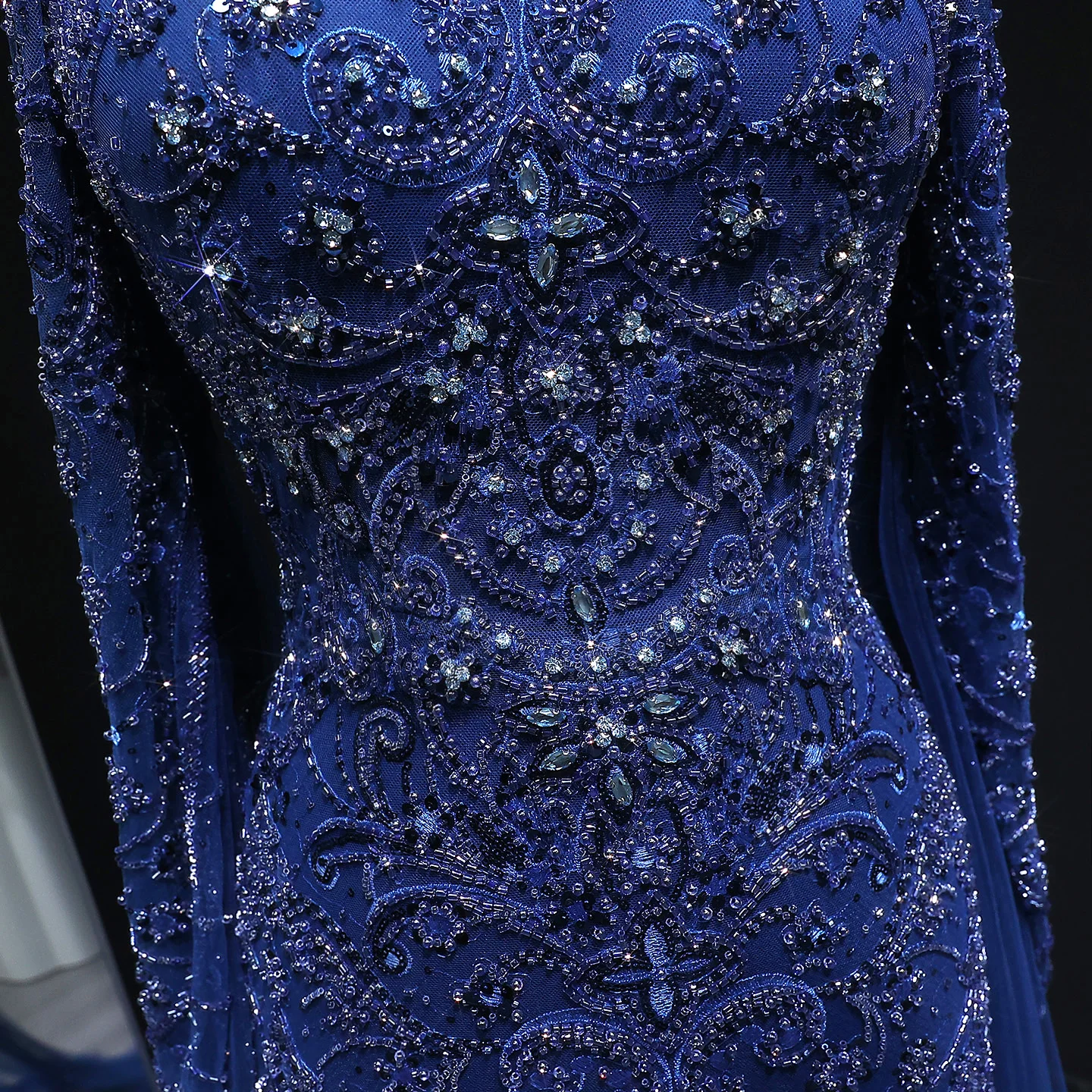 Sharon Said Marineblaues Luxus-Meerjungfrauenkleid mit Off-Shoulder-Ausschnitt und Langen Ärmeln für Damen, Hochzeit, Party, Abendkleid SS111 Maßanfertigung – Detail 9