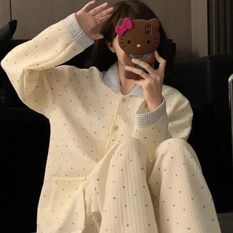 أزياء Homewear سميكة القطن كليب المنزل دعوى مجموعة الكورية الملونة البولكا نقطة الهواء منامة النساء الخريف والشتاء الحلو دمية طوق