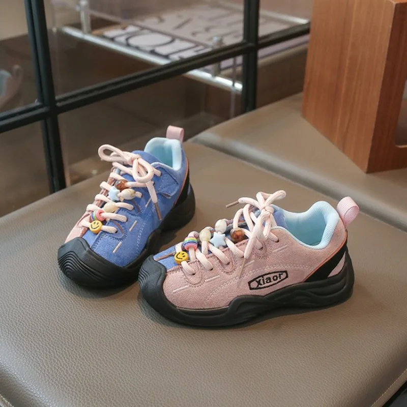 Kids Color Block Hiking Sneakers Cute Smile Bead Decor Non-Slip Toe Cap Lightweight Children Outdoor Walking Casual Footwear