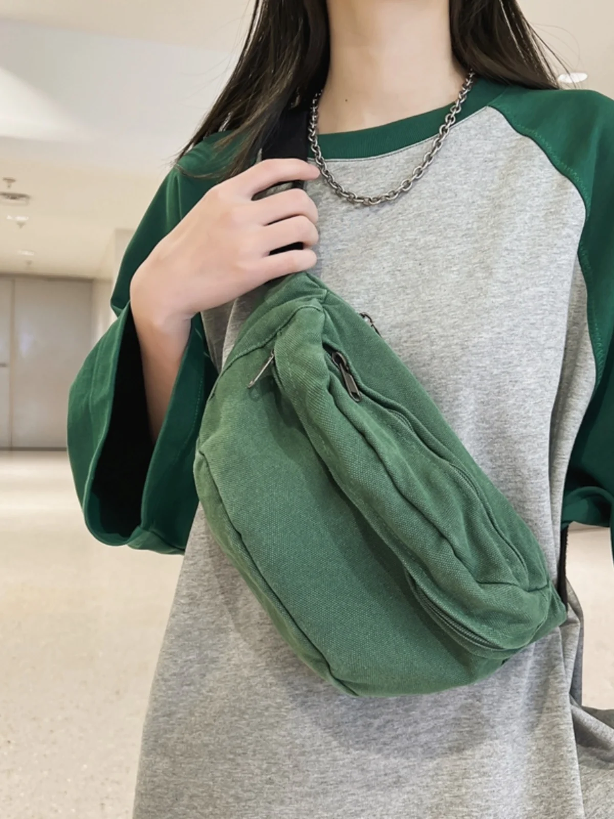 캐주얼 캔버스 크로스바디 백 유니섹스 단색 레저 웨이스트 백 심플 스타일 대각선 숄더 백 남녀 공용